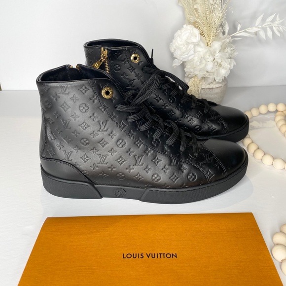 โโSOLDโโ($750) Louis Vuitton empreinte leather sneakers - Picture 1 of 12
